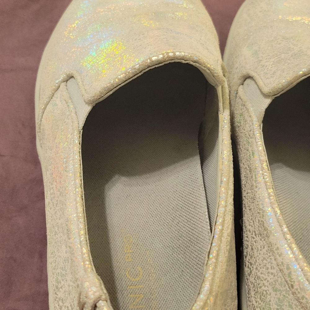 Vionic Avery Silver Metallic Shoes - image 5